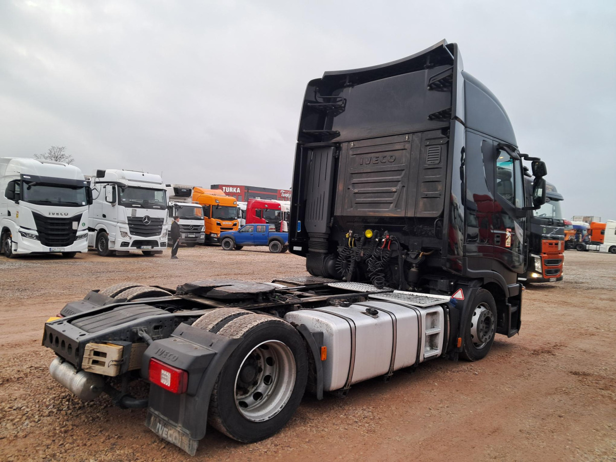 IVECO AS440T/ FP LT CIĄGNIK SIODŁOWY - Çekici: fotoğraf 4 IVECO AS440T/ FP LT CIĄGNIK SIODŁOWY - Çekici: fotoğraf 4