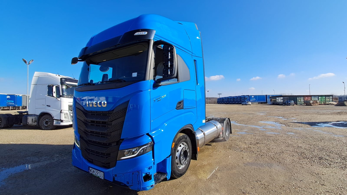IVECO CIĄGNIK SIODŁOWY - Çekici: fotoğraf 2 IVECO CIĄGNIK SIODŁOWY - Çekici: fotoğraf 2
