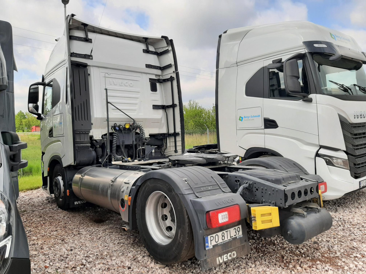 IVECO S-WAY 460 CIĄGNIK SIODŁOWY - Çekici: fotoğraf 4 IVECO S-WAY 460 CIĄGNIK SIODŁOWY - Çekici: fotoğraf 4