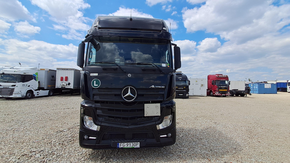MERCEDES BENZ ACTROS CIĄGNIK SIODŁOWY - Çekici: fotoğraf 2 MERCEDES BENZ ACTROS CIĄGNIK SIODŁOWY - Çekici: fotoğraf 2