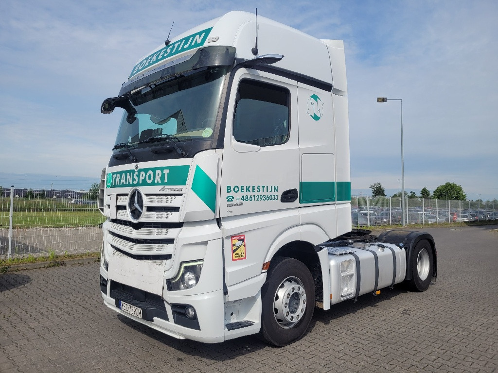 MERCEDES BENZ ACTROS CIĄGNIK SIODŁOWY - Çekici: fotoğraf 2 MERCEDES BENZ ACTROS CIĄGNIK SIODŁOWY - Çekici: fotoğraf 2
