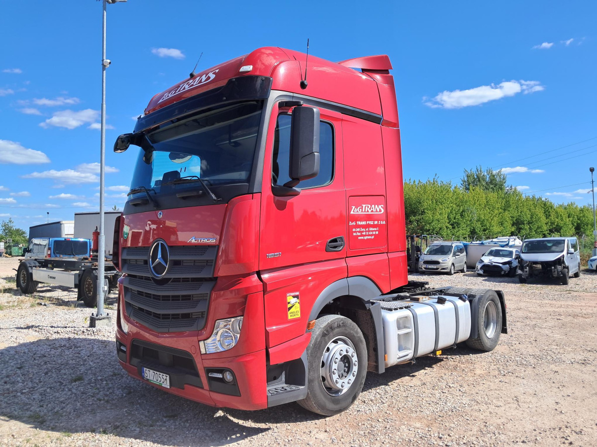 MERCEDES BENZ ACTROS CIĄGNIK SIODŁOWY - Çekici: fotoğraf 2 MERCEDES BENZ ACTROS CIĄGNIK SIODŁOWY - Çekici: fotoğraf 2