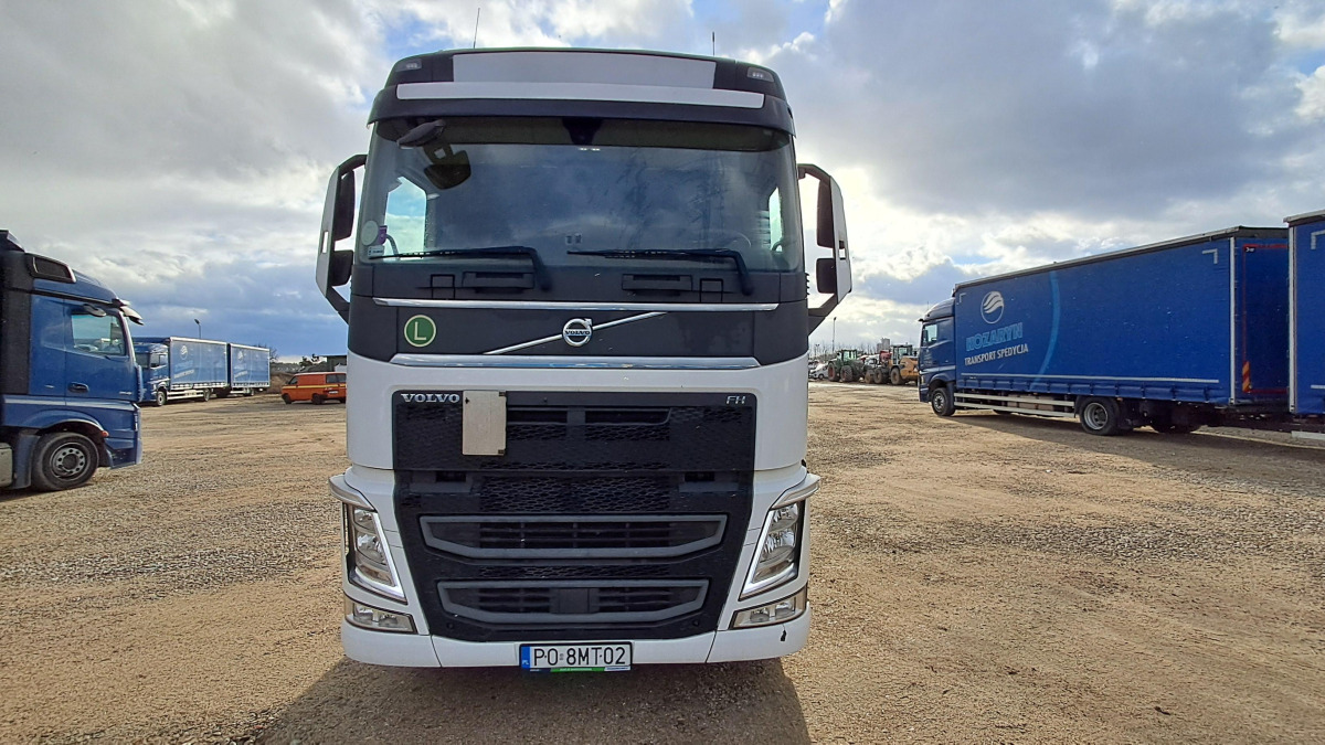 VOLVO FH 460 CIĄGNIK SIODŁOWY - Çekici: fotoğraf 2 VOLVO FH 460 CIĄGNIK SIODŁOWY - Çekici: fotoğraf 2