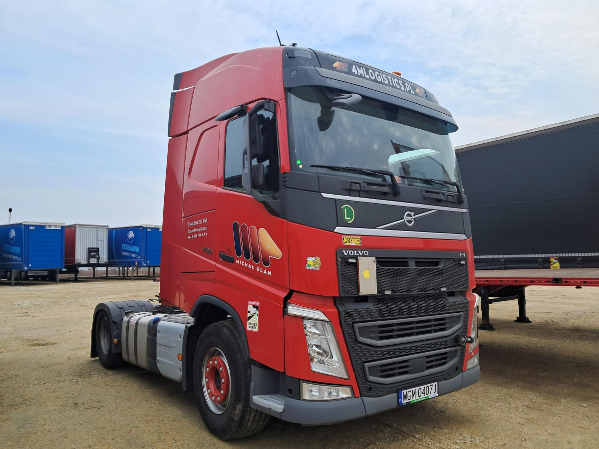 VOLVO FH CIĄGNIK SIODŁOWY - Çekici: fotoğraf 1 VOLVO FH CIĄGNIK SIODŁOWY - Çekici: fotoğraf 1