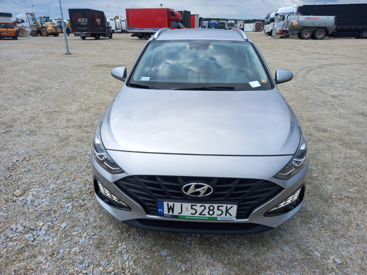 HYUNDAI I30 KOMBI - Binek araba: fotoğraf 2 HYUNDAI I30 KOMBI - Binek araba: fotoğraf 2