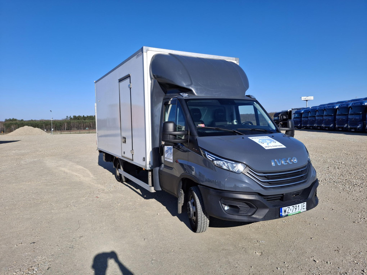 IVECO DAILY 50C18 KONTENER Z WINDĄ - Kapalı kasa kamyon: fotoğraf 1 IVECO DAILY 50C18 KONTENER Z WINDĄ - Kapalı kasa kamyon: fotoğraf 1