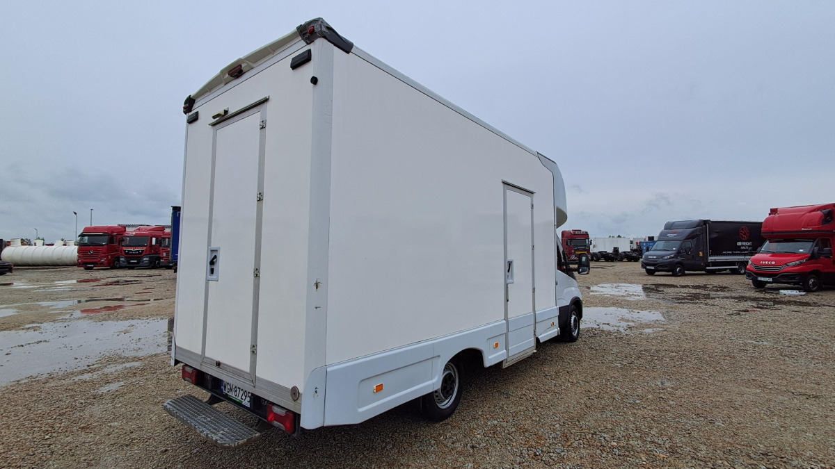 IVECO DAILY KONTENER - Kapalı kasa kamyonet: fotoğraf 5 IVECO DAILY KONTENER - Kapalı kasa kamyonet: fotoğraf 5