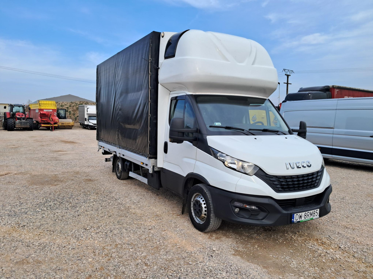IVECO PLANDEKA Z WINDĄ - Tenteli kamyonet: fotoğraf 1 IVECO PLANDEKA Z WINDĄ - Tenteli kamyonet: fotoğraf 1