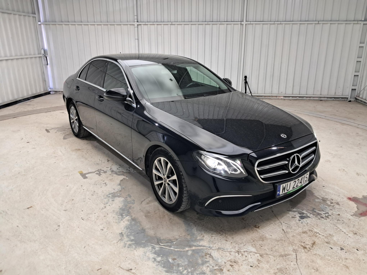 MERCEDES BENZ E 200 D SEDAN - Binek araba: fotoğraf 1 MERCEDES BENZ E 200 D SEDAN - Binek araba: fotoğraf 1