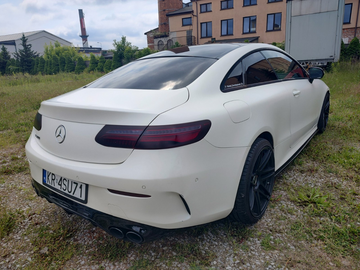 MERCEDES BENZ E KLASA COUPE - Binek araba: fotoğraf 4 MERCEDES BENZ E KLASA COUPE - Binek araba: fotoğraf 4