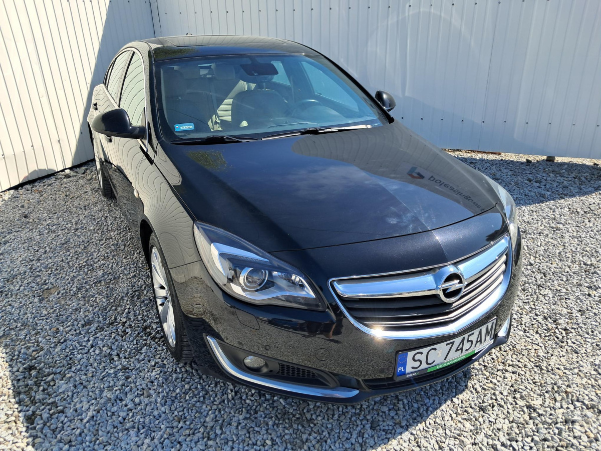 OPEL INSIGNIA HATCHBACK - Binek araba: fotoğraf 1 OPEL INSIGNIA HATCHBACK - Binek araba: fotoğraf 1