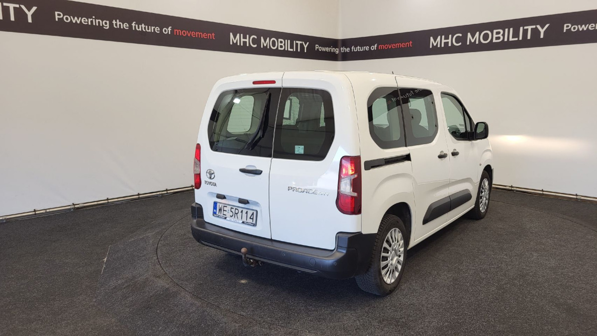 TOYOTA PROACE CITY VERSO MINIVAN - Binek araba: fotoğraf 3 TOYOTA PROACE CITY VERSO MINIVAN - Binek araba: fotoğraf 3