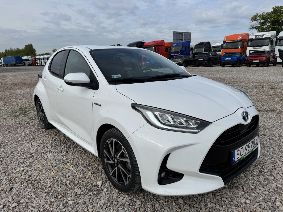 TOYOTA YARIS HATCHBACK - Binek araba: fotoğraf 1 TOYOTA YARIS HATCHBACK - Binek araba: fotoğraf 1