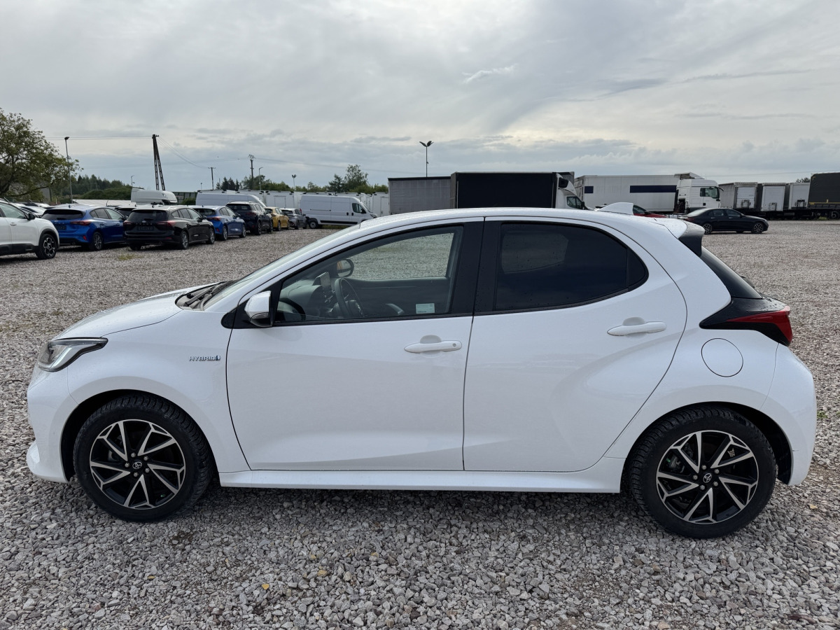 TOYOTA YARIS HATCHBACK - Binek araba: fotoğraf 4 TOYOTA YARIS HATCHBACK - Binek araba: fotoğraf 4