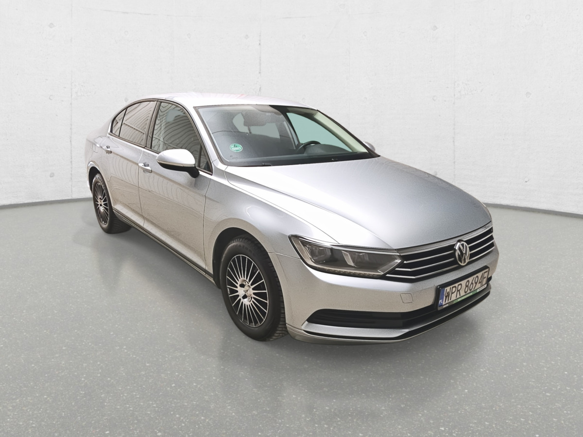 VOLKSWAGEN PASSAT SEDAN - Binek araba: fotoğraf 2 VOLKSWAGEN PASSAT SEDAN - Binek araba: fotoğraf 2