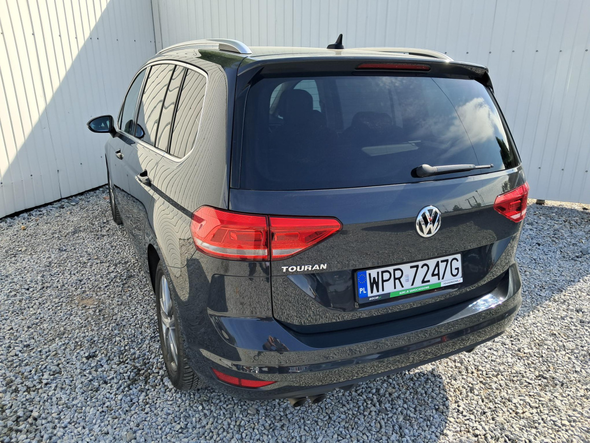 VOLKSWAGEN TOURAN MINIVAN - Binek araba: fotoğraf 5 VOLKSWAGEN TOURAN MINIVAN - Binek araba: fotoğraf 5