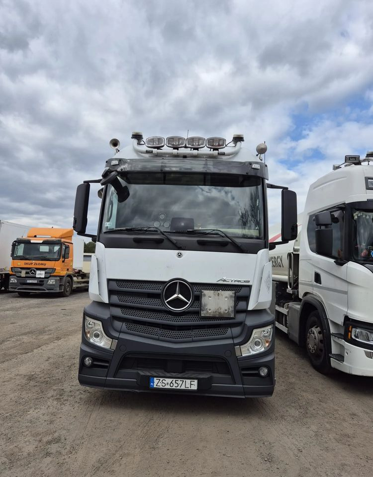 Mercedes-Benz Actros 1843 LS - Çekici: fotoğraf 3 Mercedes-Benz Actros 1843 LS - Çekici: fotoğraf 3