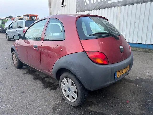 Ford Ka 1.3 , export / handel - Hatchback: fotoğraf 5 Ford Ka 1.3 , export / handel - Hatchback: fotoğraf 5