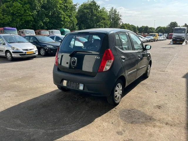 Hyundai i10 ,1.1 , 5 doors , Belgium Regestration - Hatchback: fotoğraf 3 Hyundai i10 ,1.1 , 5 doors , Belgium Regestration - Hatchback: fotoğraf 3