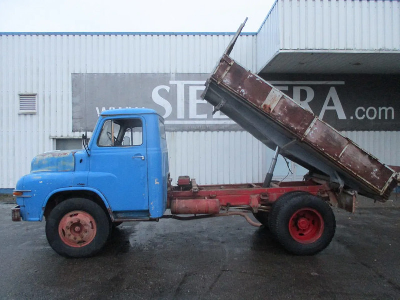MAN 520 , 11-136 , 6 Cylinder , Manual , 3 way tipper , Oldtimer - Damperli kamyon: fotoğraf 2 MAN 520 , 11-136 , 6 Cylinder , Manual , 3 way tipper , Oldtimer - Damperli kamyon: fotoğraf 2