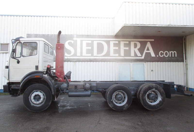 Mercedes-Benz 2538 , V8 , Manual , 6x4 , Spring suspension , Euro 2 - Şasi kamyon: fotoğraf 2 Mercedes-Benz 2538 , V8 , Manual , 6x4 , Spring suspension , Euro 2 - Şasi kamyon: fotoğraf 2