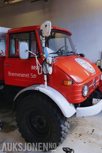 1977 Mercedes-Benz Unimog Brannbil - İtfaiye aracı: fotoğraf 5 1977 Mercedes-Benz Unimog Brannbil - İtfaiye aracı: fotoğraf 5