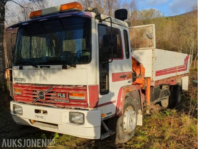 1986 Volvo FL6164X2 tippbil med kran - Damperli kamyon: fotoğraf 1 1986 Volvo FL6164X2 tippbil med kran - Damperli kamyon: fotoğraf 1
