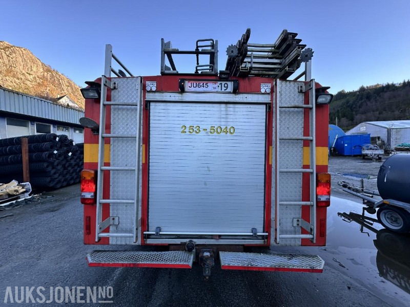 1992 Scania R 113ML - 400 6X2 Tankbil/Brannbil med vannkanon - Repobjekt, 553874km - İtfaiye aracı: fotoğraf 4 1992 Scania R 113ML - 400 6X2 Tankbil/Brannbil med vannkanon - Repobjekt, 553874km - İtfaiye aracı: fotoğraf 4