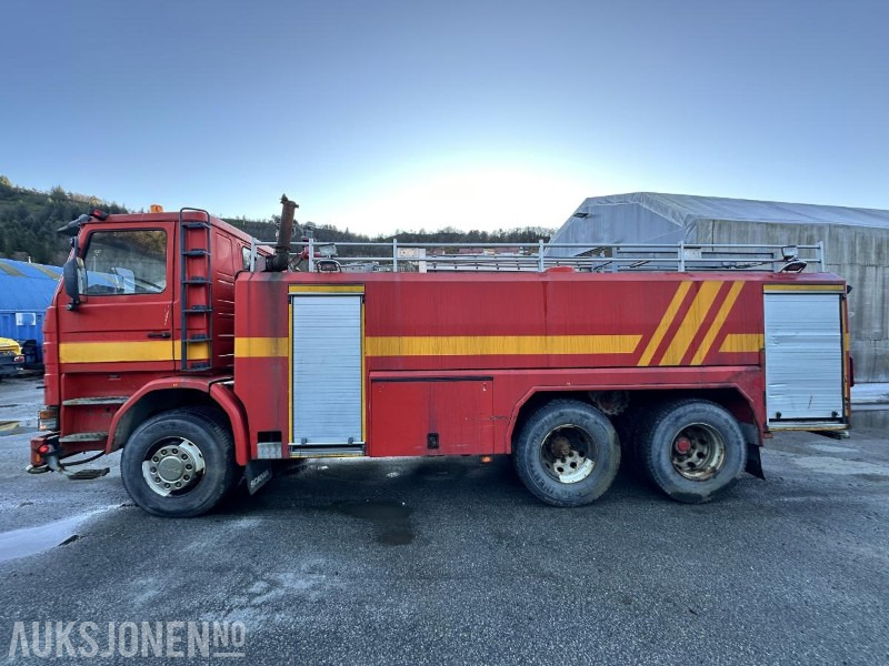 1992 Scania R 113ML - 400 6X2 Tankbil/Brannbil med vannkanon - Repobjekt, 553874km - İtfaiye aracı: fotoğraf 2 1992 Scania R 113ML - 400 6X2 Tankbil/Brannbil med vannkanon - Repobjekt, 553874km - İtfaiye aracı: fotoğraf 2
