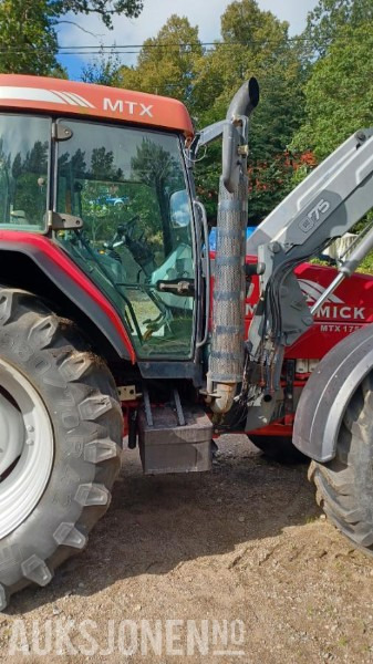 2002 McCormick MTX175 MVA FRI FRONTLASTER HURTIGGIR brøyteplate - Traktör: fotoğraf 5 2002 McCormick MTX175 MVA FRI FRONTLASTER HURTIGGIR brøyteplate - Traktör: fotoğraf 5