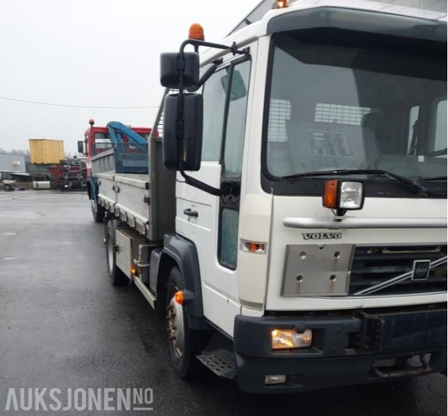 2002 Volvo FL 4x2 Tippbil Retarder, Hydraulikk, Brøyteplate - Damperli kamyon: fotoğraf 4 2002 Volvo FL 4x2 Tippbil Retarder, Hydraulikk, Brøyteplate - Damperli kamyon: fotoğraf 4