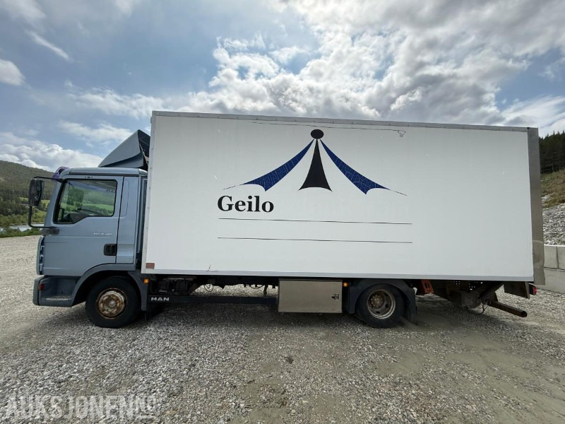 2005 MAN TGL 8.180 skapbil med løftelem - Kapalı kasa kamyon: fotoğraf 2 2005 MAN TGL 8.180 skapbil med løftelem - Kapalı kasa kamyon: fotoğraf 2