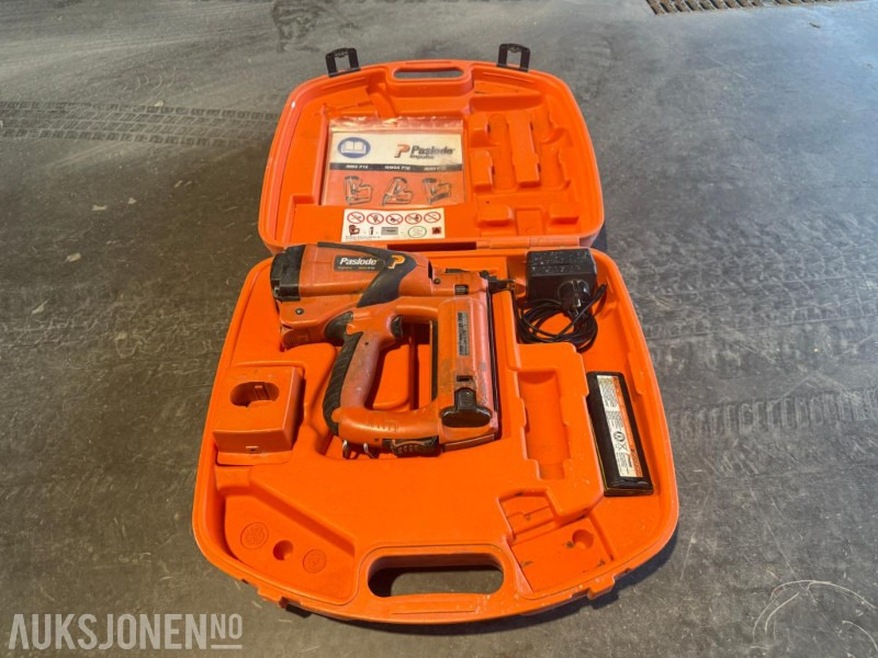 2006 Paslode impulse IM50 F18 gasspistol. - İnşaat ekipmanı: fotoğraf 1 2006 Paslode impulse IM50 F18 gasspistol. - İnşaat ekipmanı: fotoğraf 1