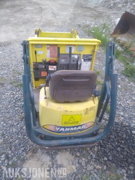 2007 Yanmar C12r beltedumper med treveis tipp - Damper: fotoğraf 3 2007 Yanmar C12r beltedumper med treveis tipp - Damper: fotoğraf 3