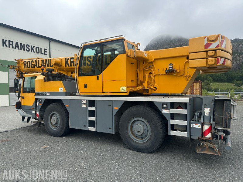 2009 Liebherr LTM1030-2,1 - Mobilkran - Vinç: fotoğraf 2 2009 Liebherr LTM1030-2,1 - Mobilkran - Vinç: fotoğraf 2