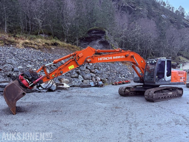 2011 Hitachi ZX210 LC-3 beltegraver KUN 8475 timer - GPS, RT80 Rotortilt, Sentralsmøring - Ekskavatör: fotoğraf 1 2011 Hitachi ZX210 LC-3 beltegraver KUN 8475 timer - GPS, RT80 Rotortilt, Sentralsmøring - Ekskavatör: fotoğraf 1