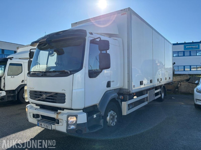 2012 VOLVO FL-290 SKAPBIL. FULL SIDEÅPNING OG ZEPRO BAKLØFT. 18PALLER - Kapalı kasa kamyon: fotoğraf 1 2012 VOLVO FL-290 SKAPBIL. FULL SIDEÅPNING OG ZEPRO BAKLØFT. 18PALLER - Kapalı kasa kamyon: fotoğraf 1