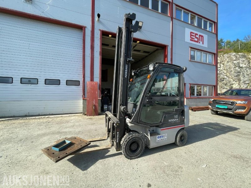 2013 Nissan Gaffeltruck Y1D1A18Q - 5M løftehøyde Høy - mva fritt - Forklift: fotoğraf 1 2013 Nissan Gaffeltruck Y1D1A18Q - 5M løftehøyde Høy - mva fritt - Forklift: fotoğraf 1