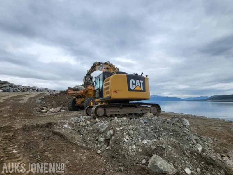 2015 Cat 320E LRR - Beltegraver - 2 skuffer - Ekskavatör: fotoğraf 4 2015 Cat 320E LRR - Beltegraver - 2 skuffer - Ekskavatör: fotoğraf 4