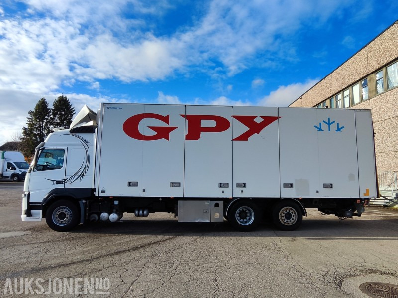 2015 Volvo FM 460 6x2 skapbil m/Full sideåpning - Carrier kjøleanlegg og bakløft - Kapalı kasa kamyon: fotoğraf 1 2015 Volvo FM 460 6x2 skapbil m/Full sideåpning - Carrier kjøleanlegg og bakløft - Kapalı kasa kamyon: fotoğraf 1