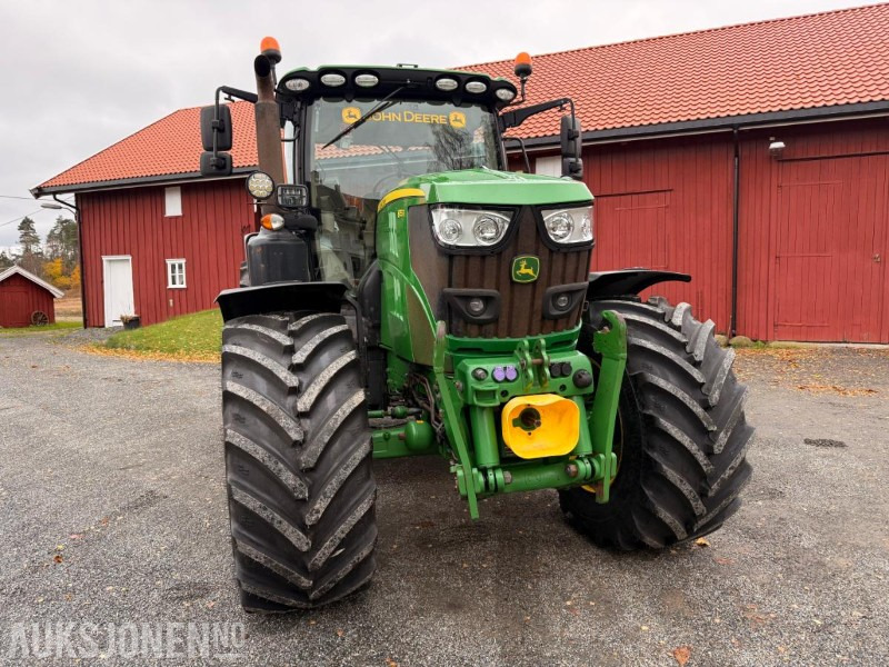 2016 John Deere 6155R– 6745 t – Storservice + nye deler – Pen og velholdt traktor! - Traktör: fotoğraf 5 2016 John Deere 6155R– 6745 t – Storservice + nye deler – Pen og velholdt traktor! - Traktör: fotoğraf 5
