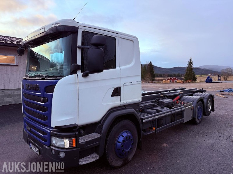 2016 Scania G450 EURO 6 444933 km m/ Krokflak med Hiab 140 AW kran - Kancalı yükleyici kamyon: fotoğraf 1 2016 Scania G450 EURO 6 444933 km m/ Krokflak med Hiab 140 AW kran - Kancalı yükleyici kamyon: fotoğraf 1