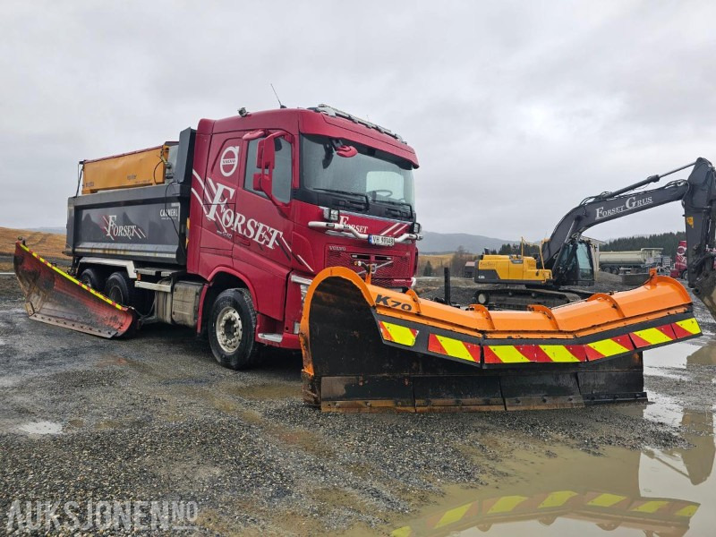 2017 Volvo FH 540 Tippbil med full brøytehydraulikk og planvibrator -Nye dekk for sesong(!!) - Damperli kamyon: fotoğraf 4 2017 Volvo FH 540 Tippbil med full brøytehydraulikk og planvibrator -Nye dekk for sesong(!!) - Damperli kamyon: fotoğraf 4