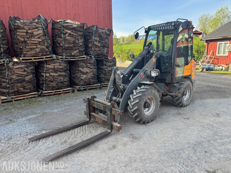 2018 Giant V452T HD Hjullaster - Tekerlekli yükleyici: fotoğraf 1 2018 Giant V452T HD Hjullaster - Tekerlekli yükleyici: fotoğraf 1