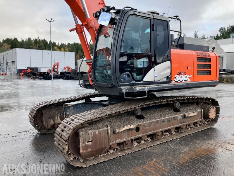 2018 Hitachi ZX300 LC-6 - Topcon GX60 - Sentralsmøring - 8200t - Ekskavatör: fotoğraf 5 2018 Hitachi ZX300 LC-6 - Topcon GX60 - Sentralsmøring - 8200t - Ekskavatör: fotoğraf 5