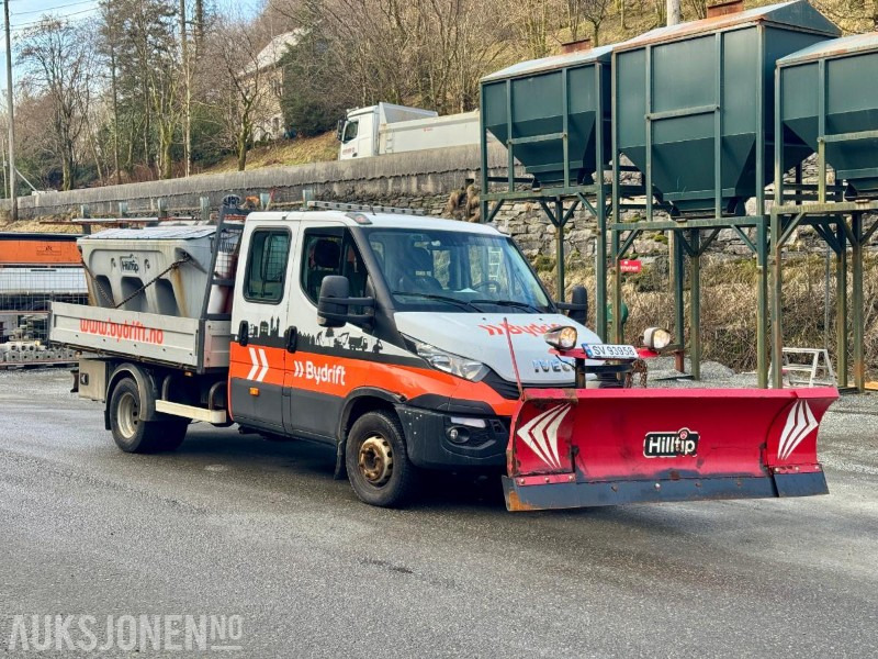 2018 Iveco Daily Kranbil m/Tipp - S/V Dekk - Saltstrøer - Brøyteskjær - Webasto - S/V Dekk - Eu-godkjent til 08/25 - Km: 106672 - Vinçli kamyon: fotoğraf 2 2018 Iveco Daily Kranbil m/Tipp - S/V Dekk - Saltstrøer - Brøyteskjær - Webasto - S/V Dekk - Eu-godkjent til 08/25 - Km: 106672 - Vinçli kamyon: fotoğraf 2
