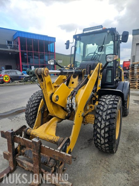 2020 Cat 908M 1.3m3 Skuffe. Pallegaffel - Tekerlekli yükleyici: fotoğraf 1 2020 Cat 908M 1.3m3 Skuffe. Pallegaffel - Tekerlekli yükleyici: fotoğraf 1