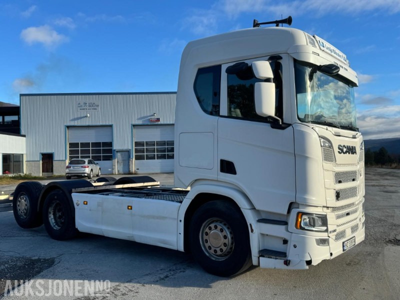 2020 Scania R580 CHASSIS, V8, EURO 6, SVING AKSEL 3, DIESELVARMER, - Şasi kamyon: fotoğraf 4 2020 Scania R580 CHASSIS, V8, EURO 6, SVING AKSEL 3, DIESELVARMER, - Şasi kamyon: fotoğraf 4