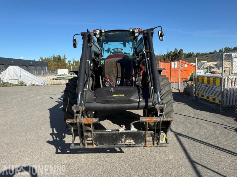 Traktör 2020 Valtra A134 Traktor m/frontlaster.: fotoğraf 6