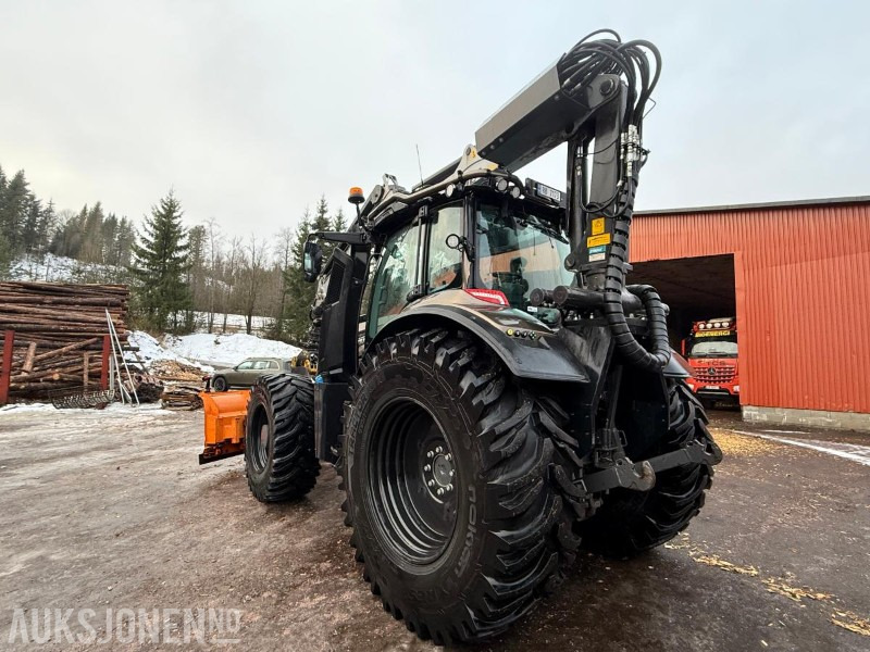 2022 Valtra T155 med Kesla 316T kran og Padagas snøplog - Traktör: fotoğraf 3 2022 Valtra T155 med Kesla 316T kran og Padagas snøplog - Traktör: fotoğraf 3